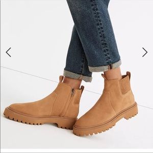 Madewell Pull On Chelsea Boot - Suede - Distant Sand - size W9 ( fit like 9.5)